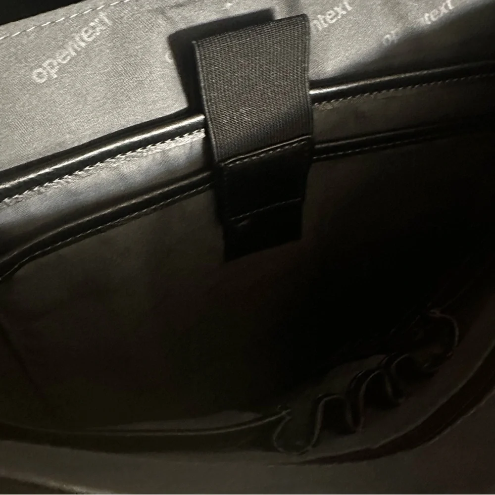 Bugatti Black Leather Messenger Bag
